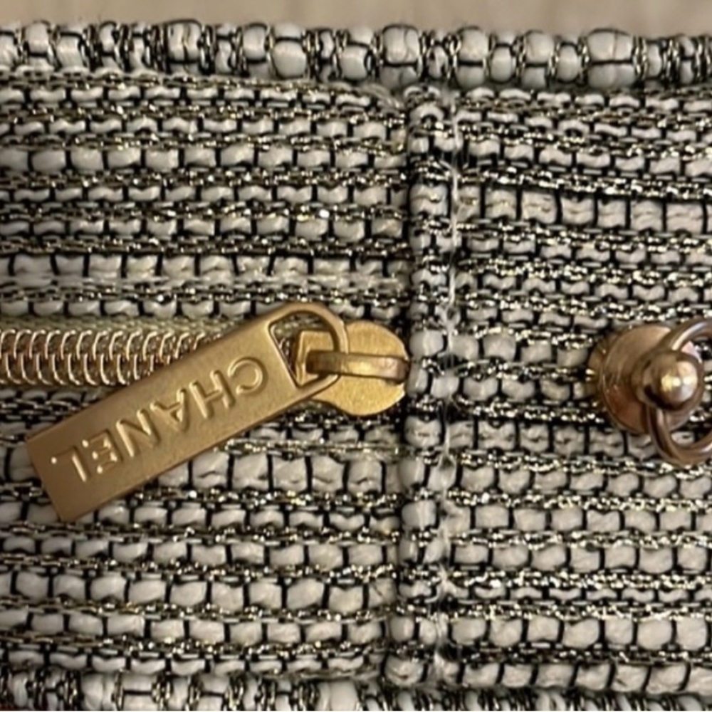 Chanel Gray and Gold Cosmetic Case NWOT - Picture 6 of 9